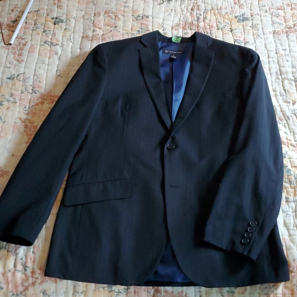 International concept suit